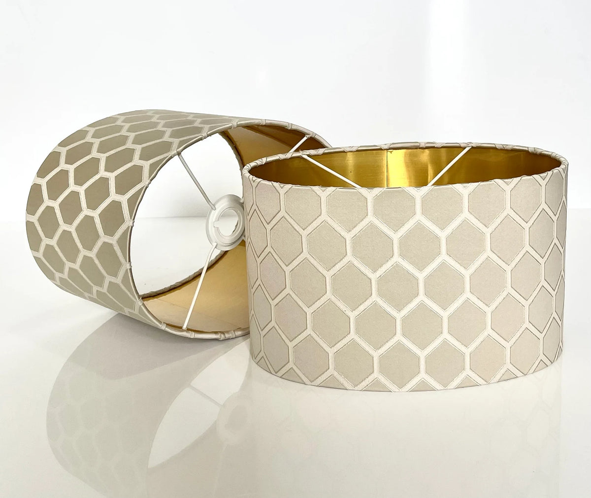 New luxury high quality off white geometric pattern silk fabric lamp shade oval lamp shape lamp shade OVAL with metallic lining